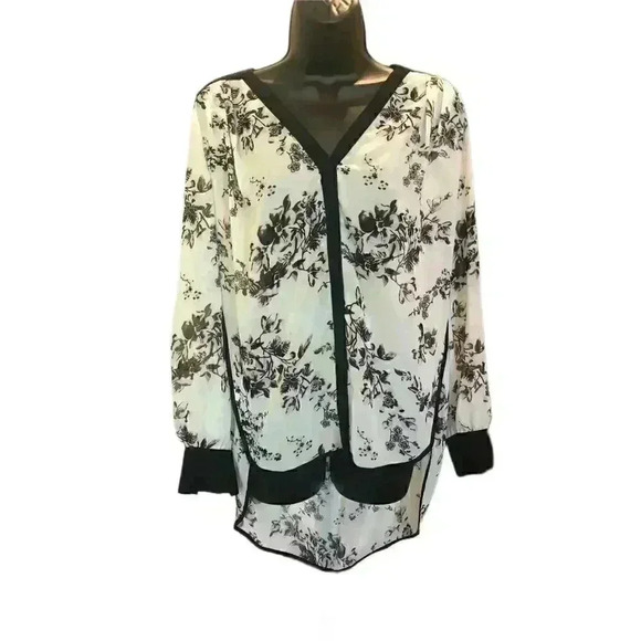 BAR III White and Black Floral Long Sleeve Blouse with Lace and open back - size - Picture 1 of 3